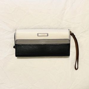 FOSSIL RFID Julia Flp Long Wallet/ Clutch in Cream-Black Combo